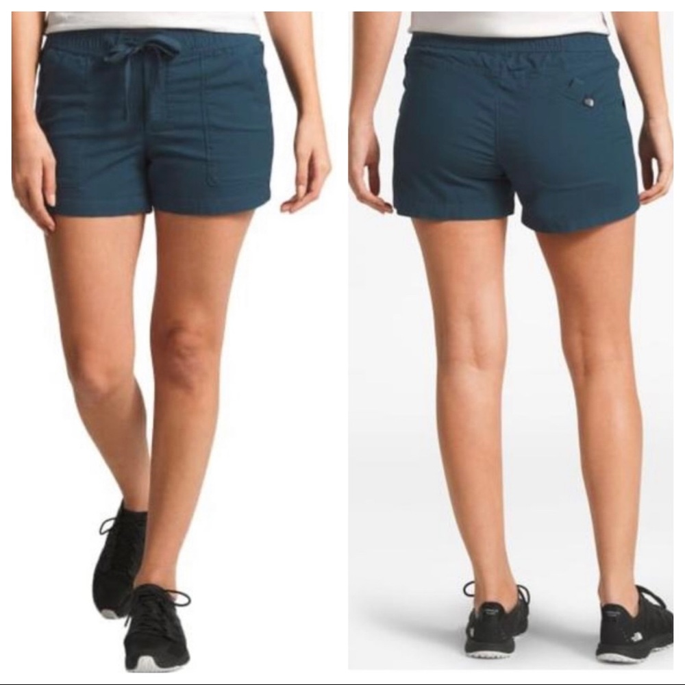 NWT The North Face Rideside Pull On short